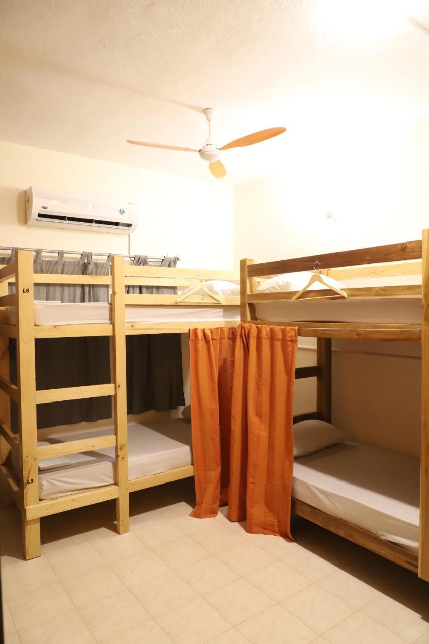 Hostel 11 チェンナイ エクステリア 写真